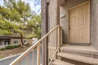 Photo #2: 2599921 Listing