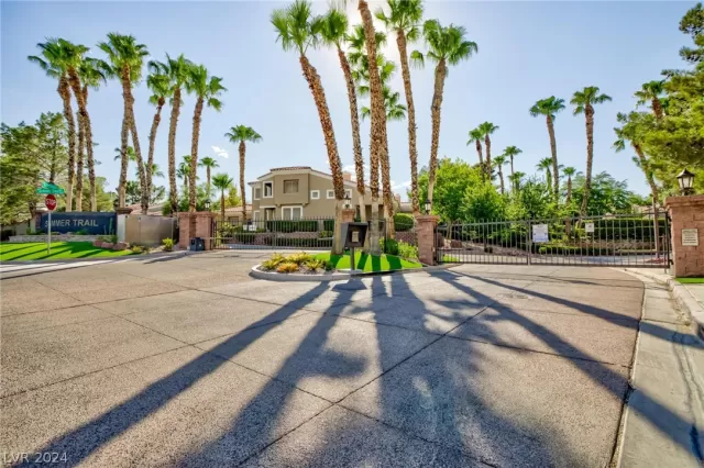 MLS: 2599969 Condo For Sale
