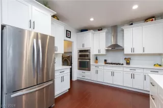 Photo #5: 2599969 Listing 