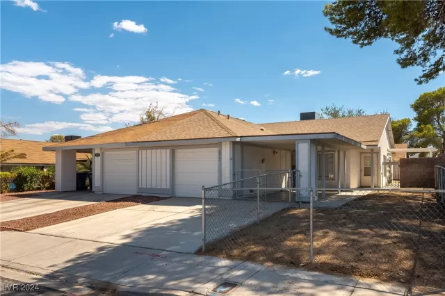 MLS: 2599977 Condo For Sale