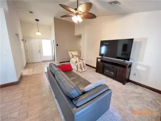 Photo #6: 2599992 Listing 