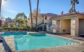 Photo #1: 2600018 Listing 