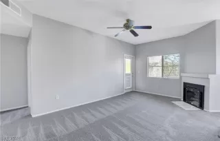 Photo #4: 2600018 Listing 