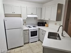 Photo #1: 2600023 Listing 