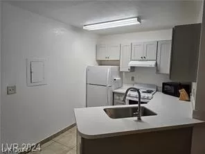 Photo #2: 2600023 Listing 