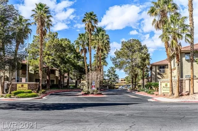 MLS: 2600025 Condo For Sale