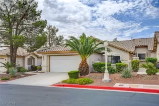 Photo #1: 2600027 Listing