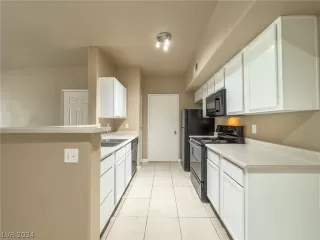 Photo #6: 2600029 Listing 