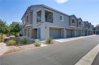 Photo #1: 2600041 Listing