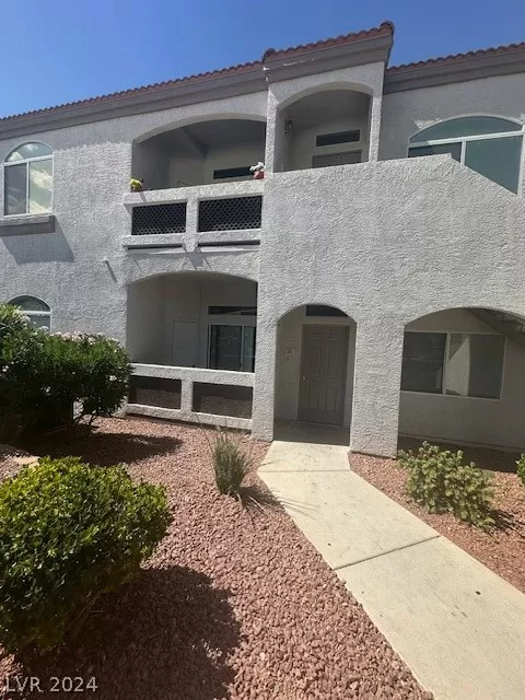 MLS: 2600053 Condo For Sale