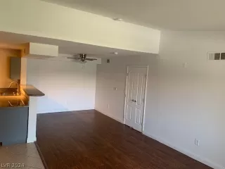 Photo #3: 2600055 Listing 