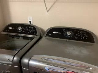 Photo #4: 2600055 Listing 