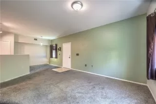 Photo #5: 2600069 Listing 