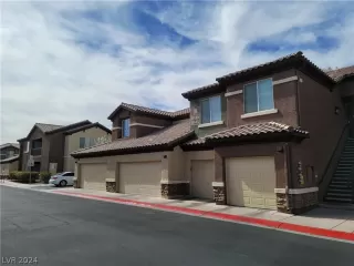 Photo #1: 2600104 Listing 