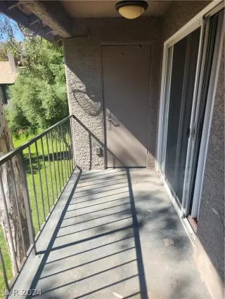 Photo #1: 2600139 Listing 