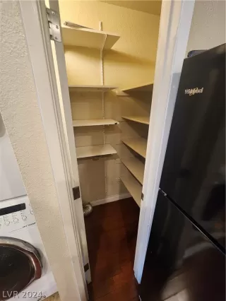 Photo #6: 2600139 Listing 