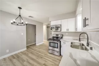 Photo #2: 2600203 Listing