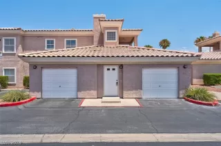 Photo #1: 2600213 Listing 