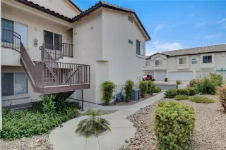 Photo #2: 2600239 Listing