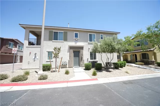 MLS: 2600282 Condo For Sale