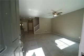 Photo #3: 2600282 Listing 