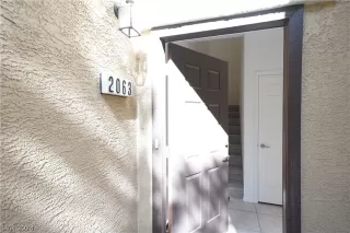 Photo #3: 2600283 Listing 