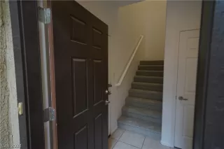 Photo #4: 2600283 Listing 