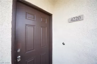 Photo #3: 2600284 Listing 