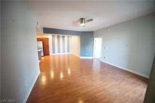 Photo #5: 2600284 Listing 