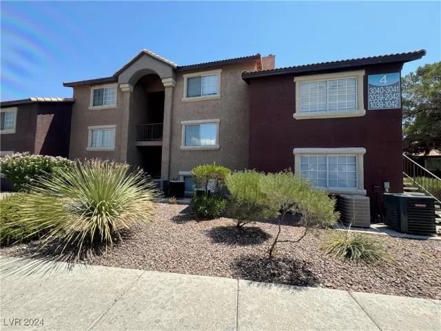 MLS: 2600286 Condo For Sale