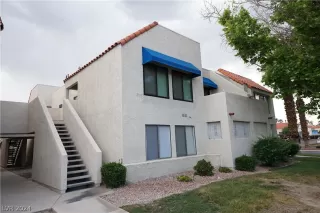 Photo #2: 2600288 Listing 