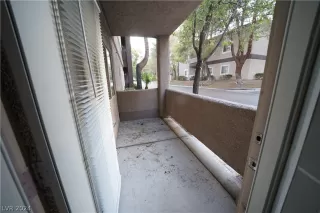 Photo #2: 2600291 Listing