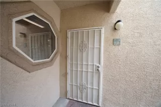 Photo #3: 2600292 Listing 