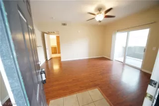 Photo #4: 2600294 Listing 