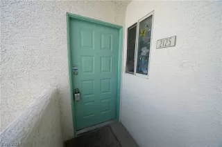 Photo #5: 2600298 Listing 