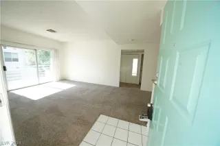 Photo #6: 2600298 Listing 