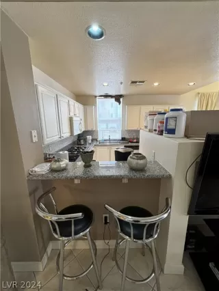 Photo #6: 2600312 Listing 