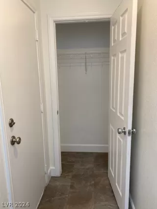 Photo #3: 2600352 Listing 