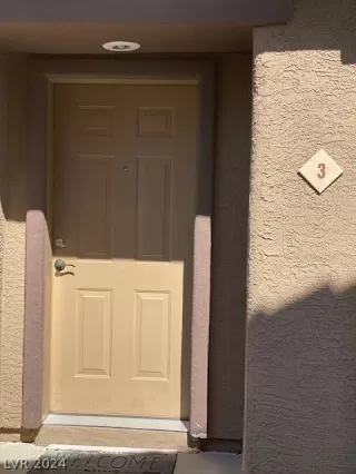 Photo #4: 2600352 Listing 