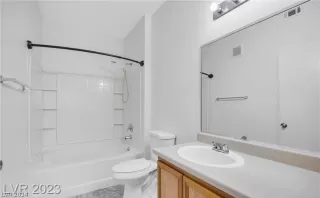 Photo #5: 2600356 Listing 