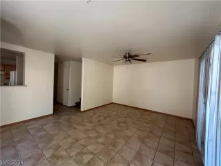 Photo #2: 2600362 Listing 