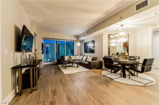 Photo #1: 2600380 Listing