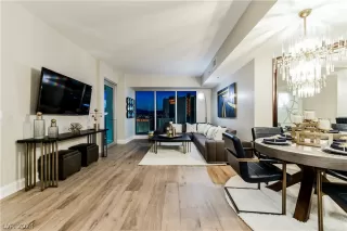 Photo #2: 2600380 Listing