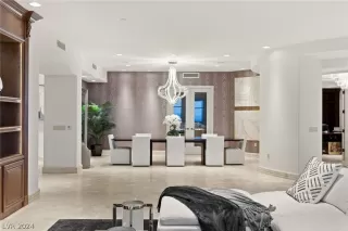 Photo #6: 2600387 Listing