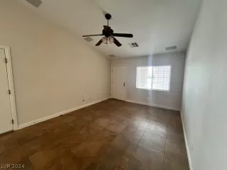 Photo #1: 2600392 Listing 