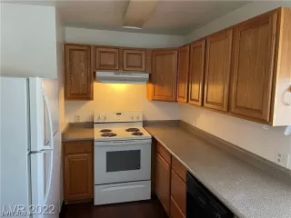 Photo #2: 2600395 Listing 