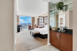 Photo #6: 2600449 Listing