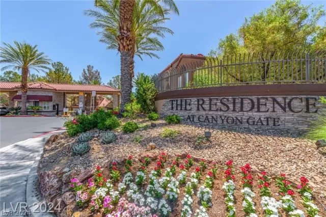 MLS: 2600465 Condo For Sale