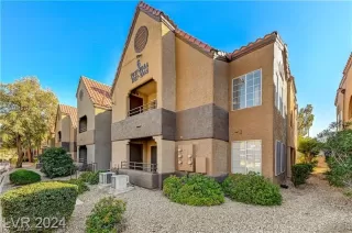 Photo #1: 2600465 Listing 