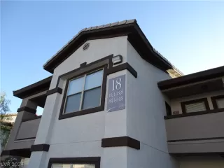 Photo #1: 2600467 Listing 